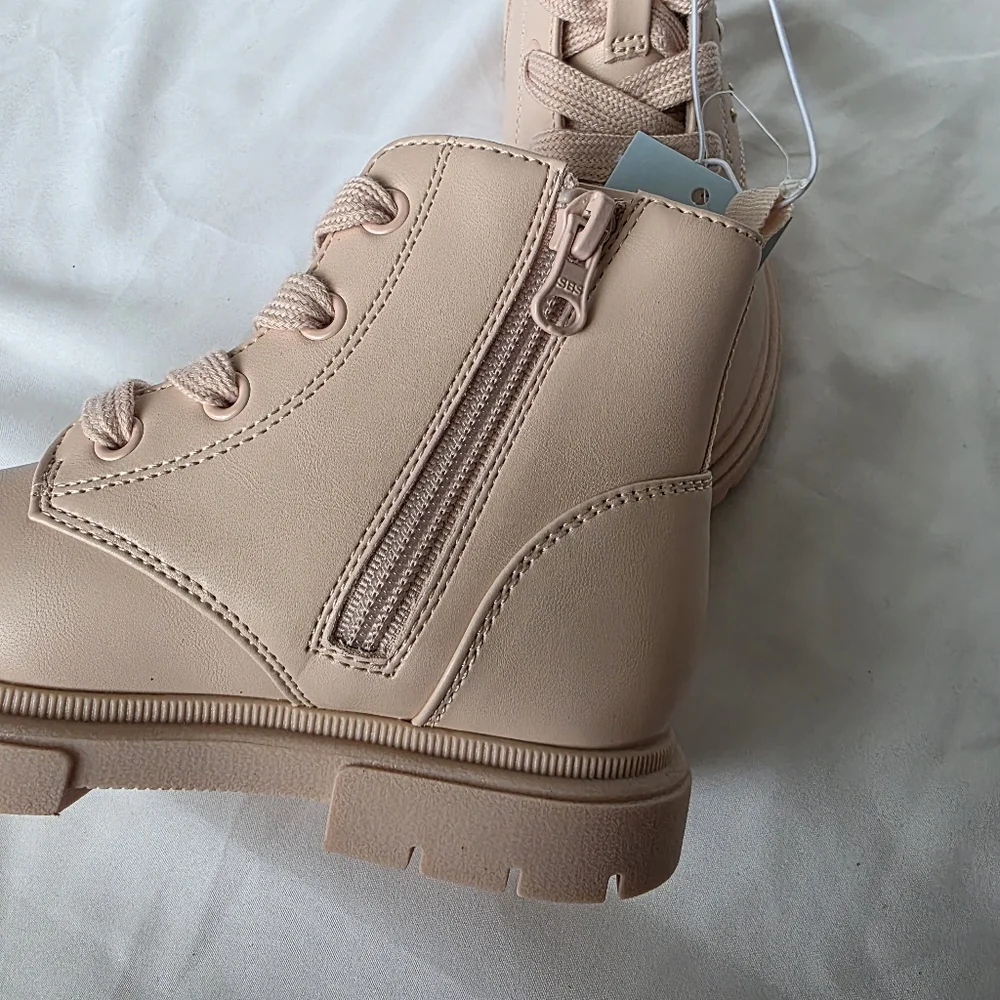 Cat & Jack Boots Blush Pink Amaya Lace Up Zipper Combat Boots With Pearls Baby